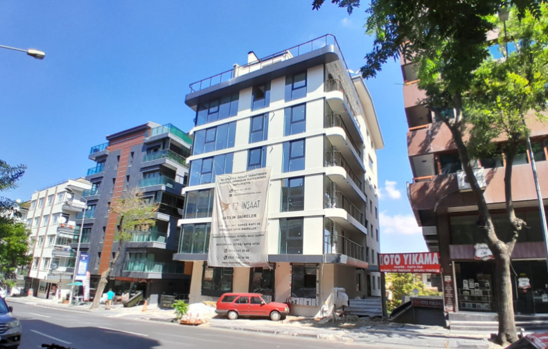 Reco Emlak'tan Tunalı Hilmi Caddesi Üzerinde Sıfır Binada Daireler